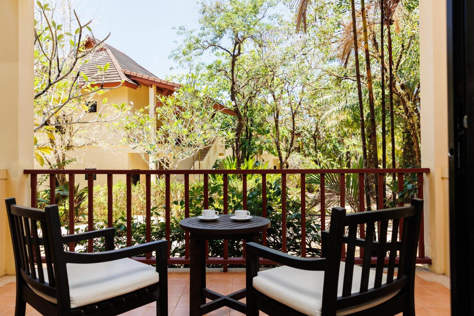 Nang Thong Beach Resort Khao Lak Exterior foto