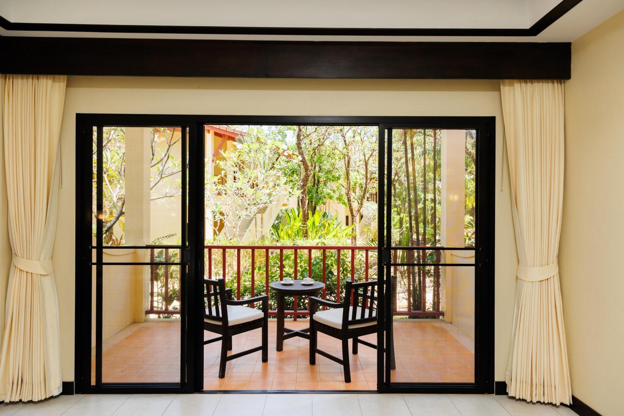 Nang Thong Beach Resort Khao Lak Exterior foto
