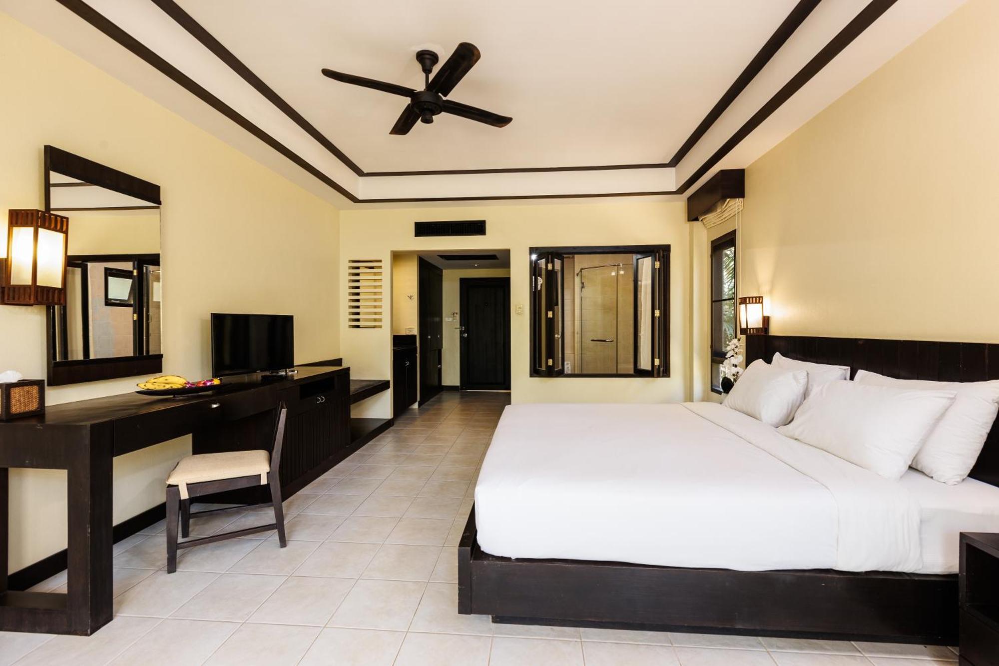 Nang Thong Beach Resort Khao Lak Exterior foto